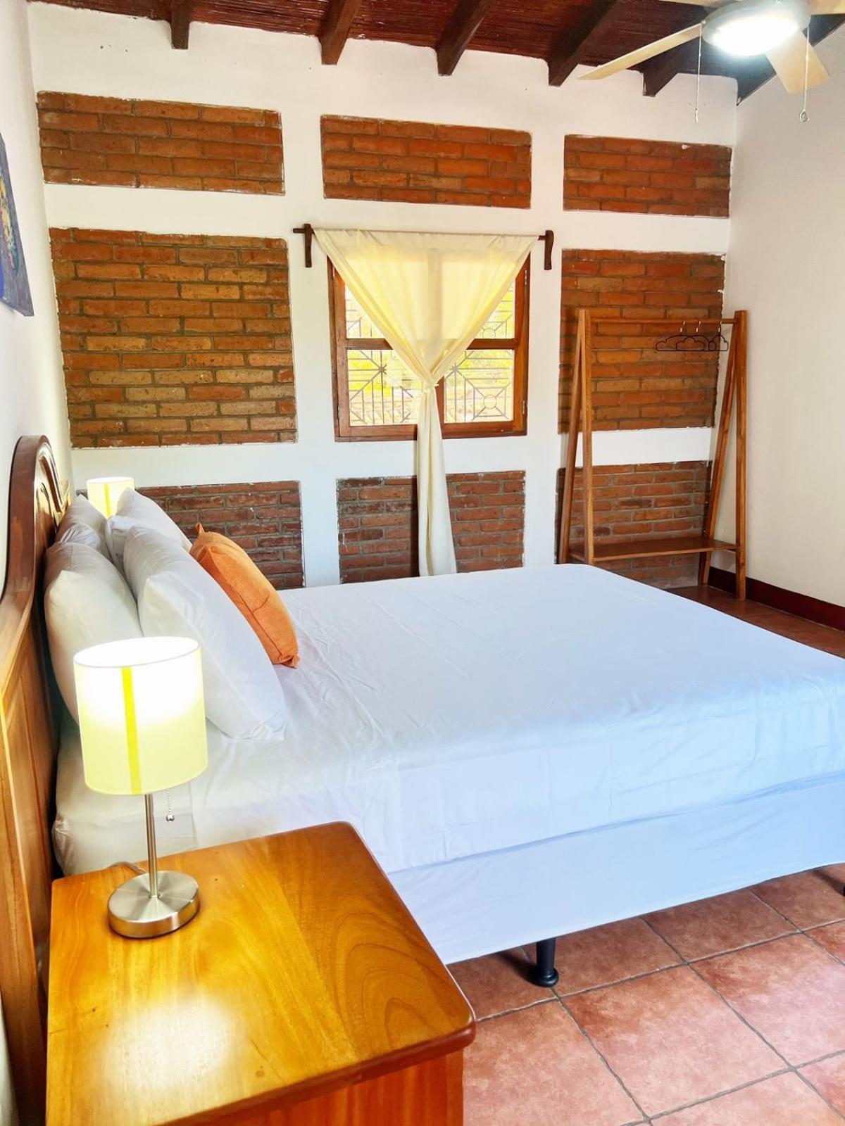 Hotel Al Sole Leon Bagian luar foto