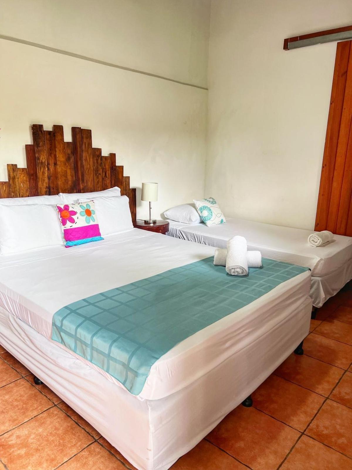 Hotel Al Sole Leon Bagian luar foto